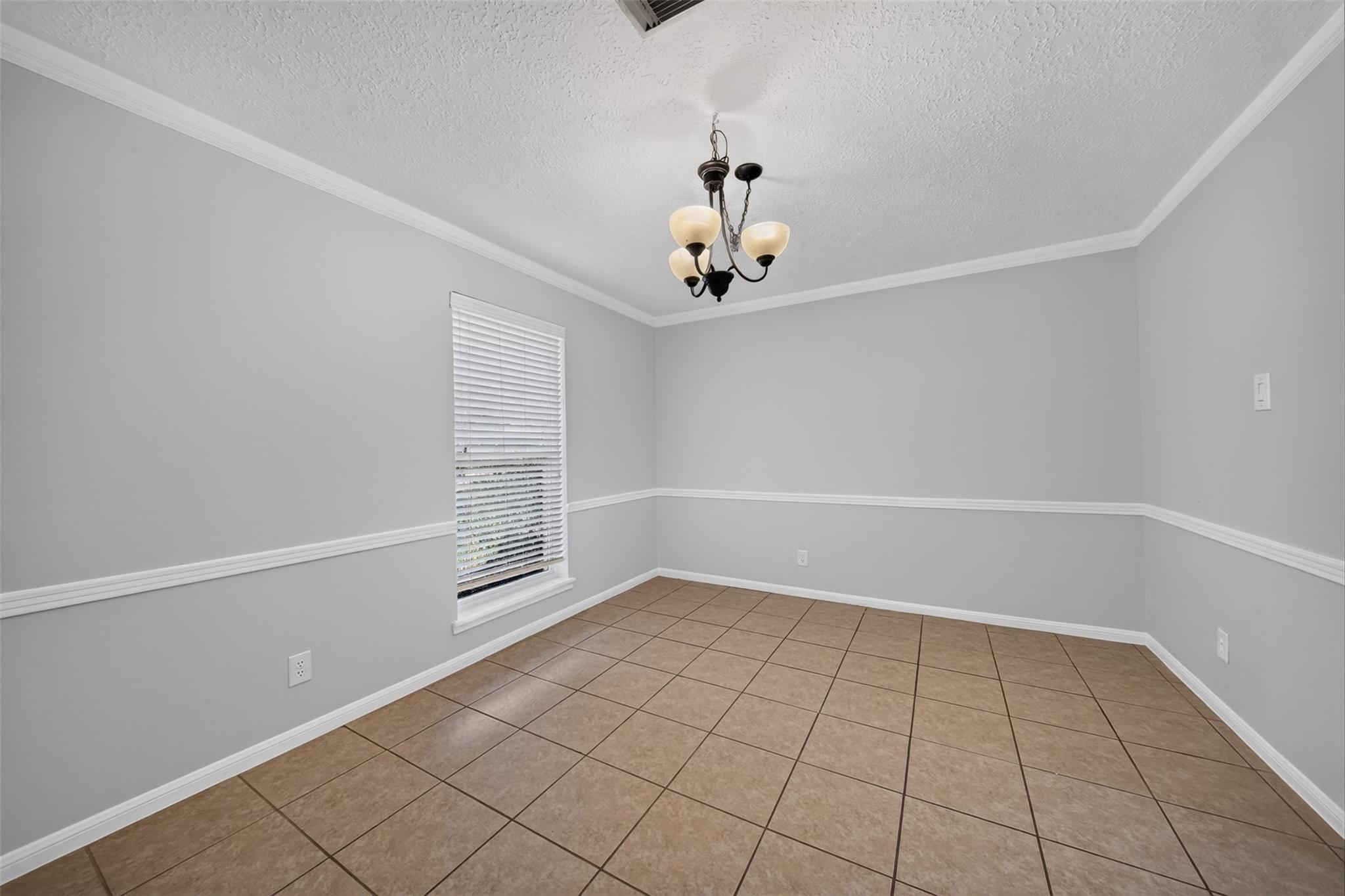 5211 Nodaway Lane