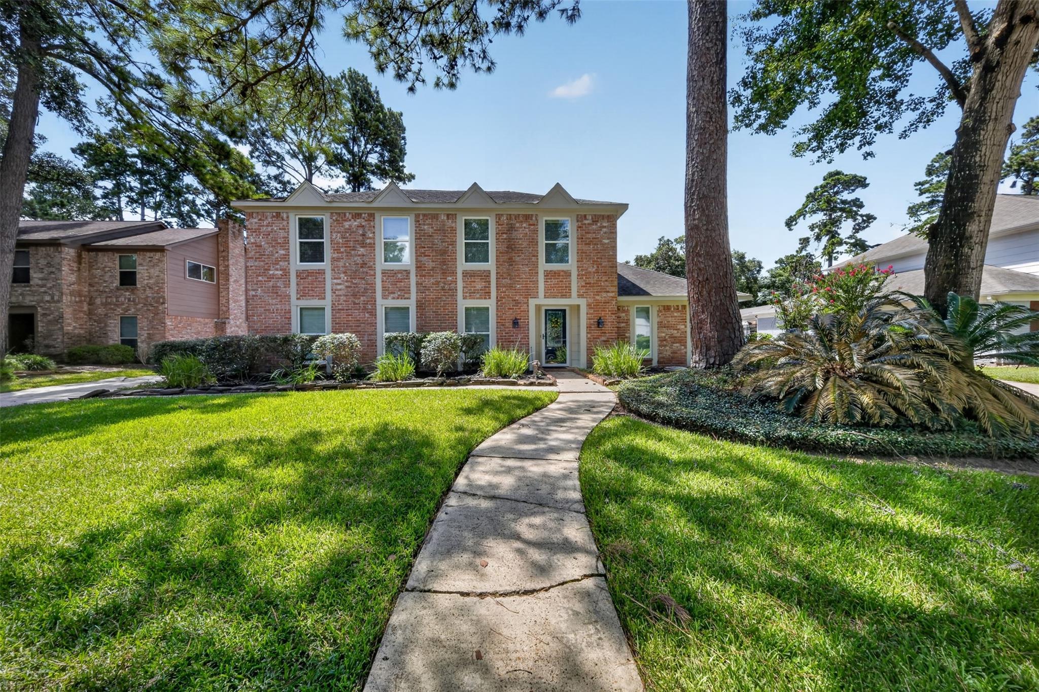 5211 Nodaway Lane