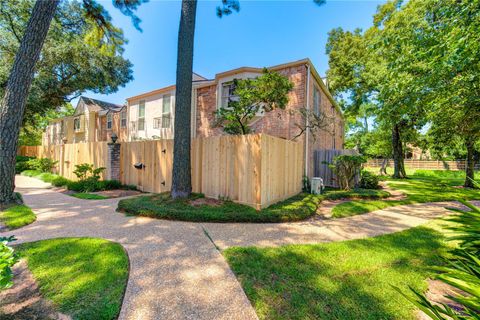 Photo of 939 Wax Myrtle Lane, Houston, TX 77079 (MLS # 55765021)