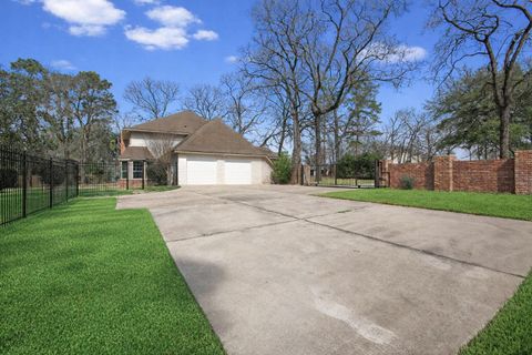 Tiny photo for 112 Kirkwood Lane, Conroe, TX 77304 (MLS # 58725447)