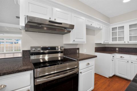 Tiny photo for 112 Kirkwood Lane, Conroe, TX 77304 (MLS # 58725447)