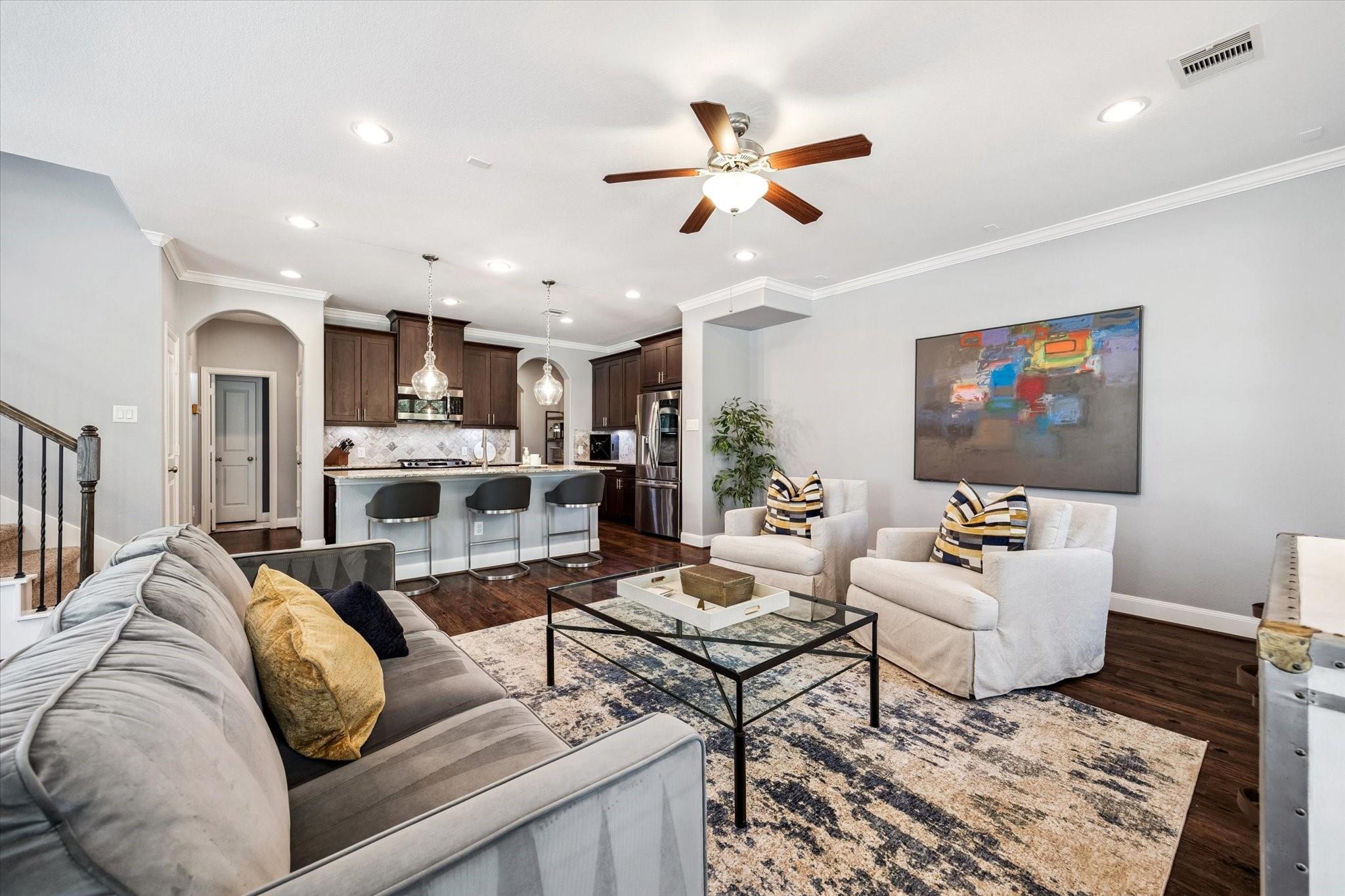 725 Via Lago Drive