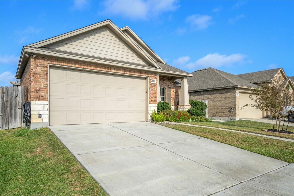 Photo of 7230 Bryson Way, Corpus Christi, TX 75414 (MLS # 85027419)