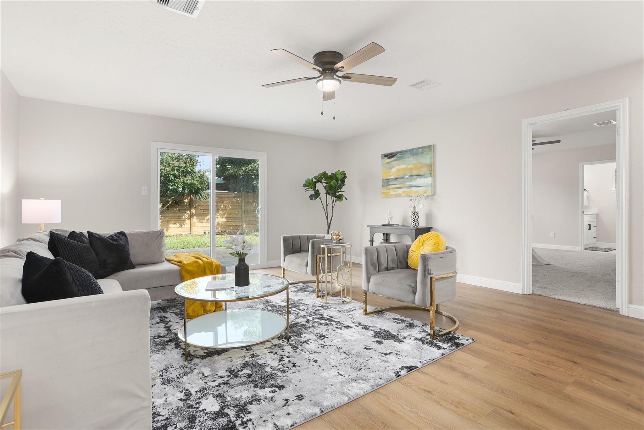 9002 San Jose Avenue