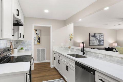 Photo of 9002 San Jose Avenue, Texas City, TX 77591 (MLS # 55198448)