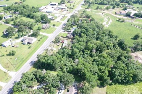 Photo of 2130 Highway 90, Madisonville, TX 77864 (MLS # 65529015)