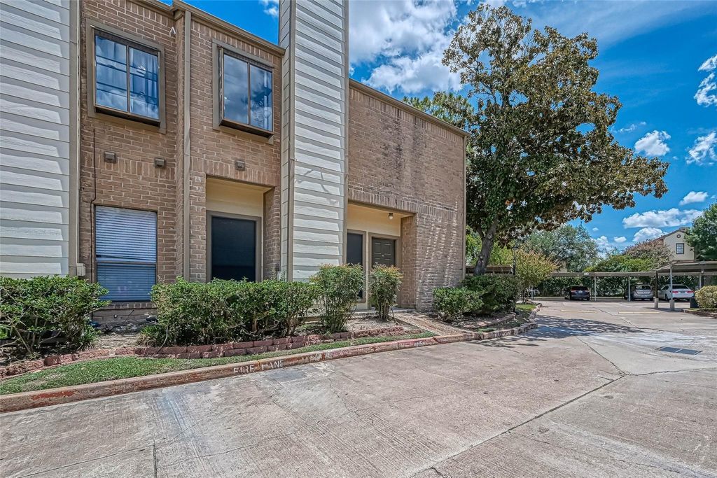 Photo of 8299 Cambridge Street #1705, Houston, TX 77054 (MLS # 14386241)