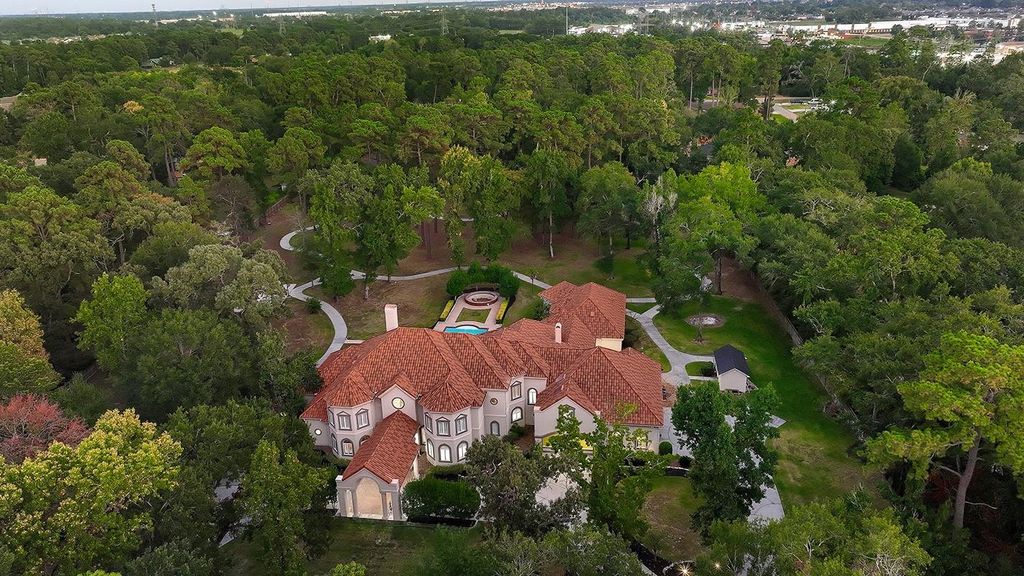 Photo of 23508 Twin Oaks Drive, Spring, TX 77389 (MLS # 48755759)