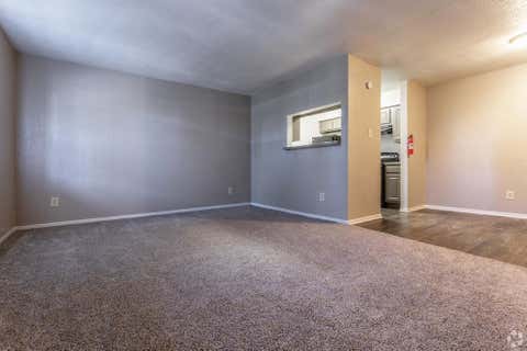Photo of 480 W Parker Road #22, Houston, TX 77091 (MLS # 38233288)