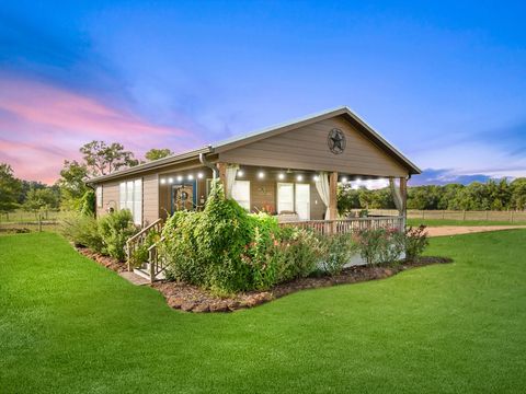 3643 Noak Road Round Top TX 78954