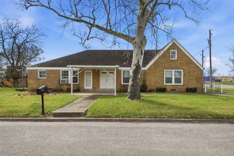 Homes For Sale - 403 S Velasco Street<br/> Angleton, TX 77515