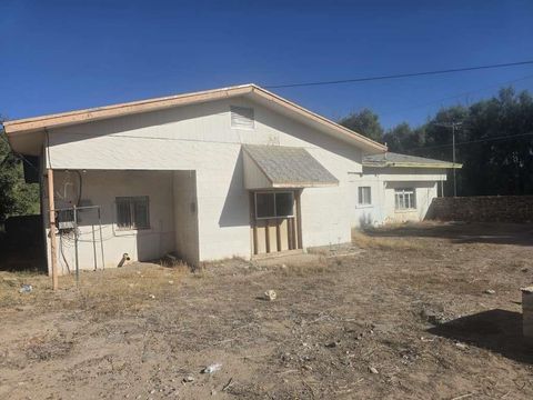 Photo of 7833 Kiely Road, Vinton, TX 79821 (MLS # 82676201)