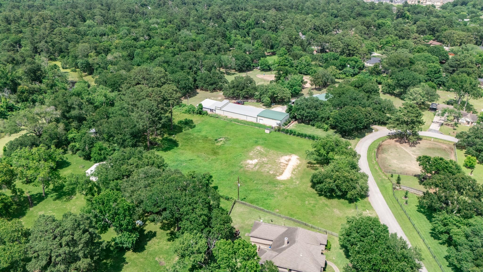 9 Live Oak Trail