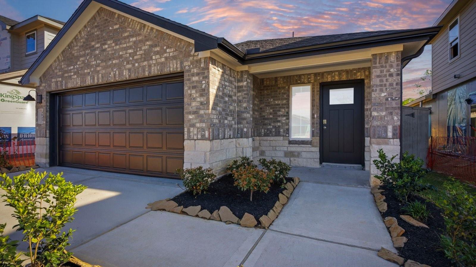 3421 Horseshoe Trail Lane
