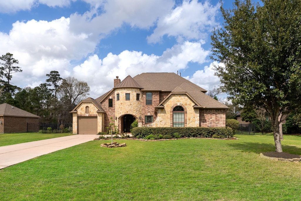 Photo of 5519 Bright Timber Landing Dr, Spring, TX 77386 (MLS # 91632403)