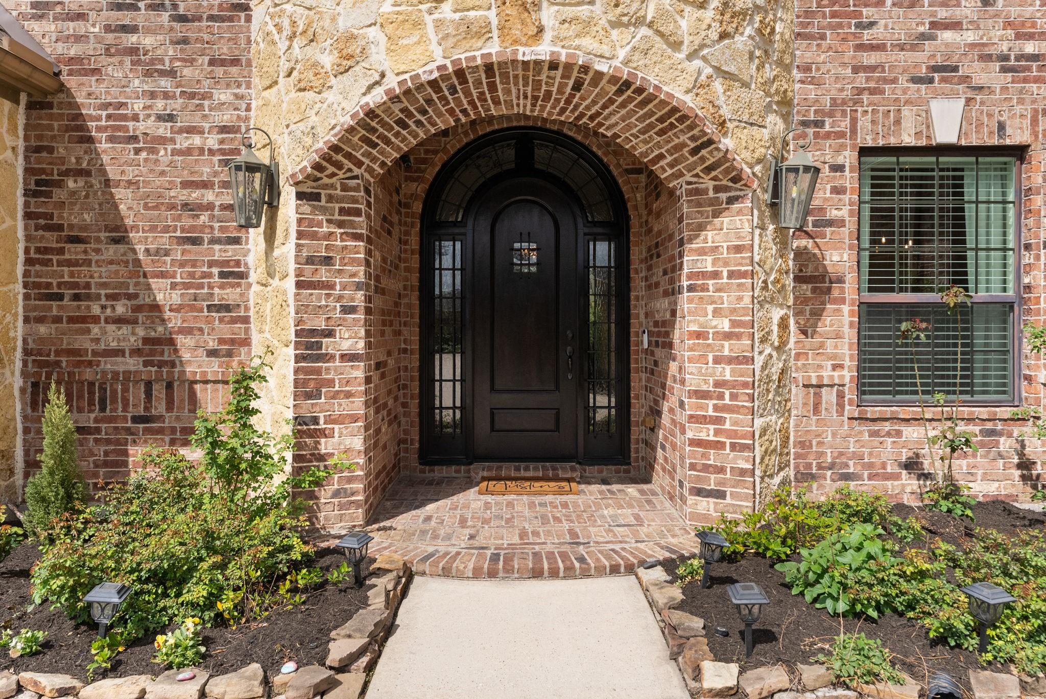 5519 Bright Timber Landing