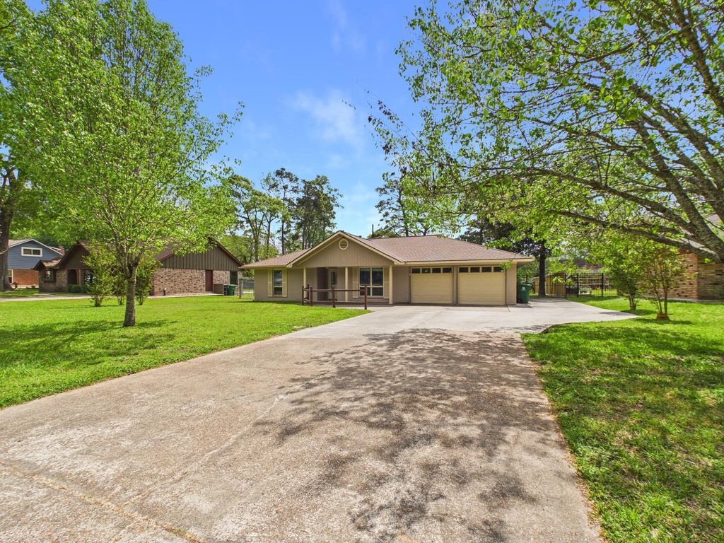 Photo of 1618 Hamblen Road, Kingwood, TX 77339 (MLS # 65274967)