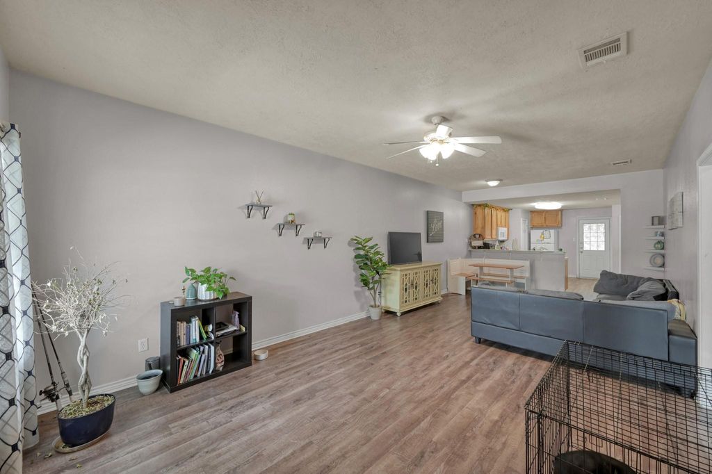 Photo of 410 Freeman Avenue, Bryan, TX 77803 (MLS # 17137837)
