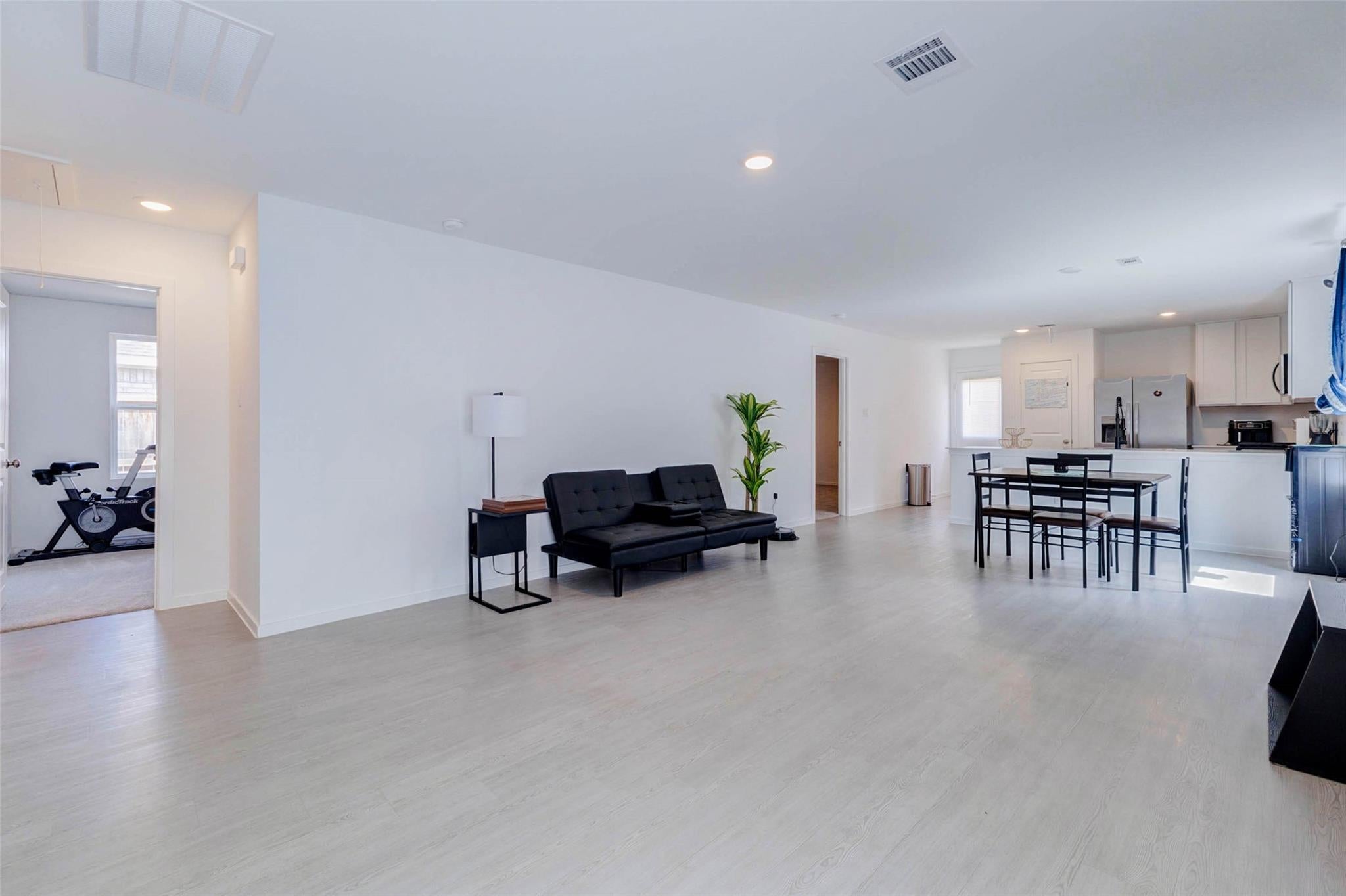 27450 Sweetwater Bay Drive