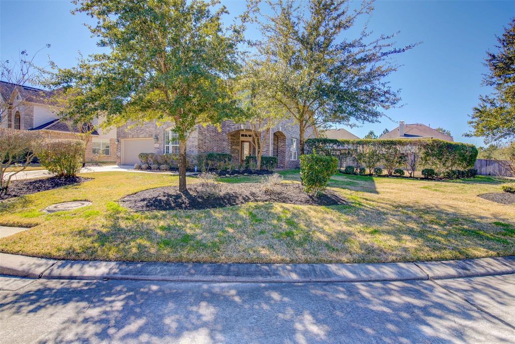 Photo of 87 N Pinto Point Circle, Spring, TX 77389 (MLS # 90812032)
