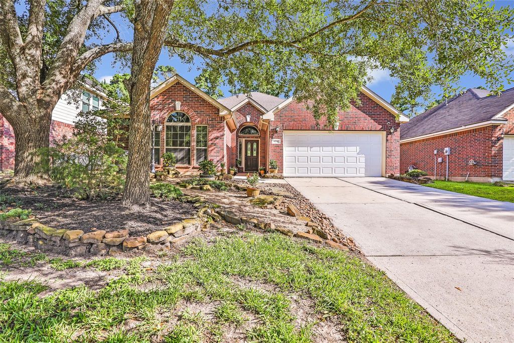 Photo of 6735 Auburn Oak Trail, Humble, TX 77346 (MLS # 19641791)