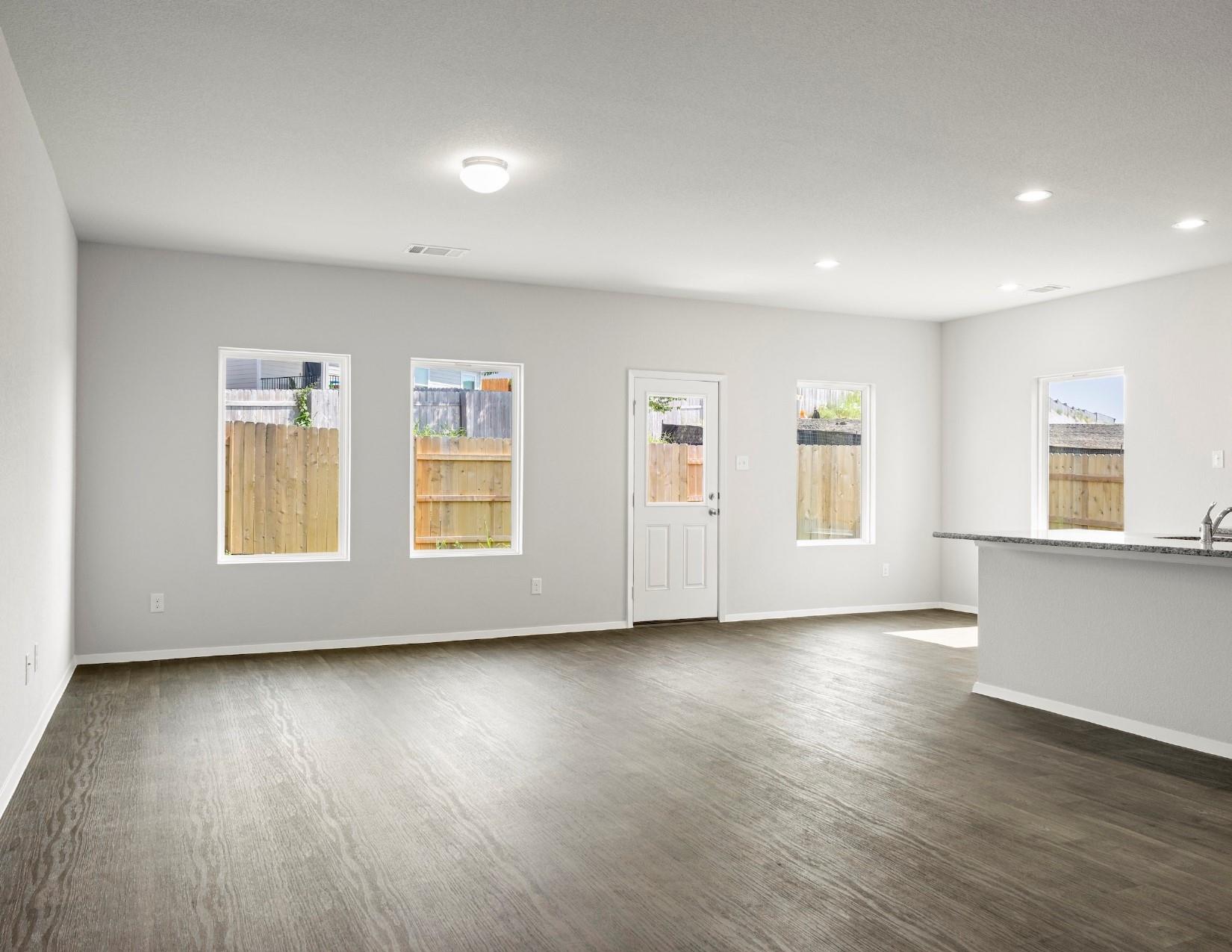 32615 Flat Spike Place