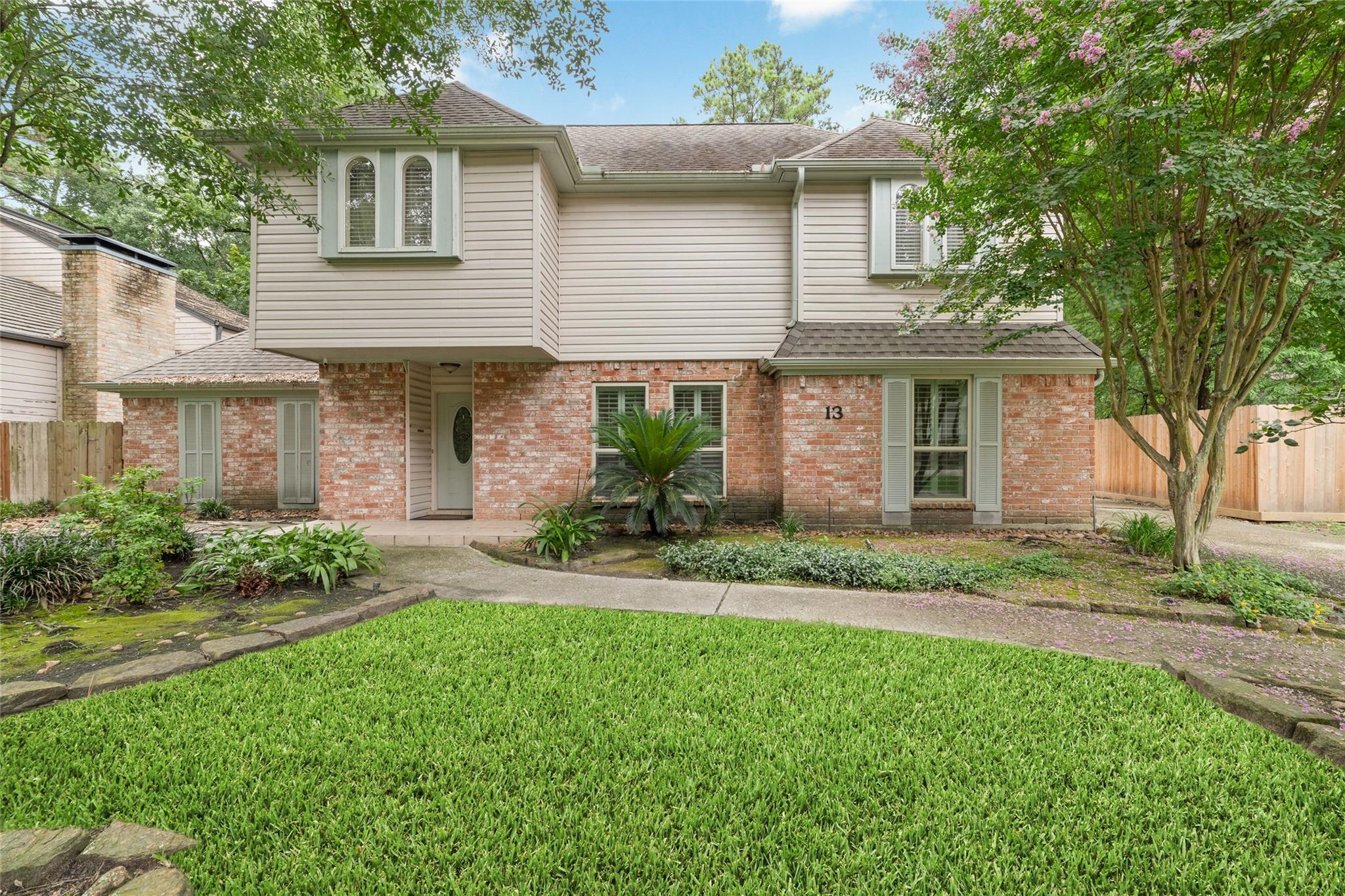 13 Woodhaven Wood Drive