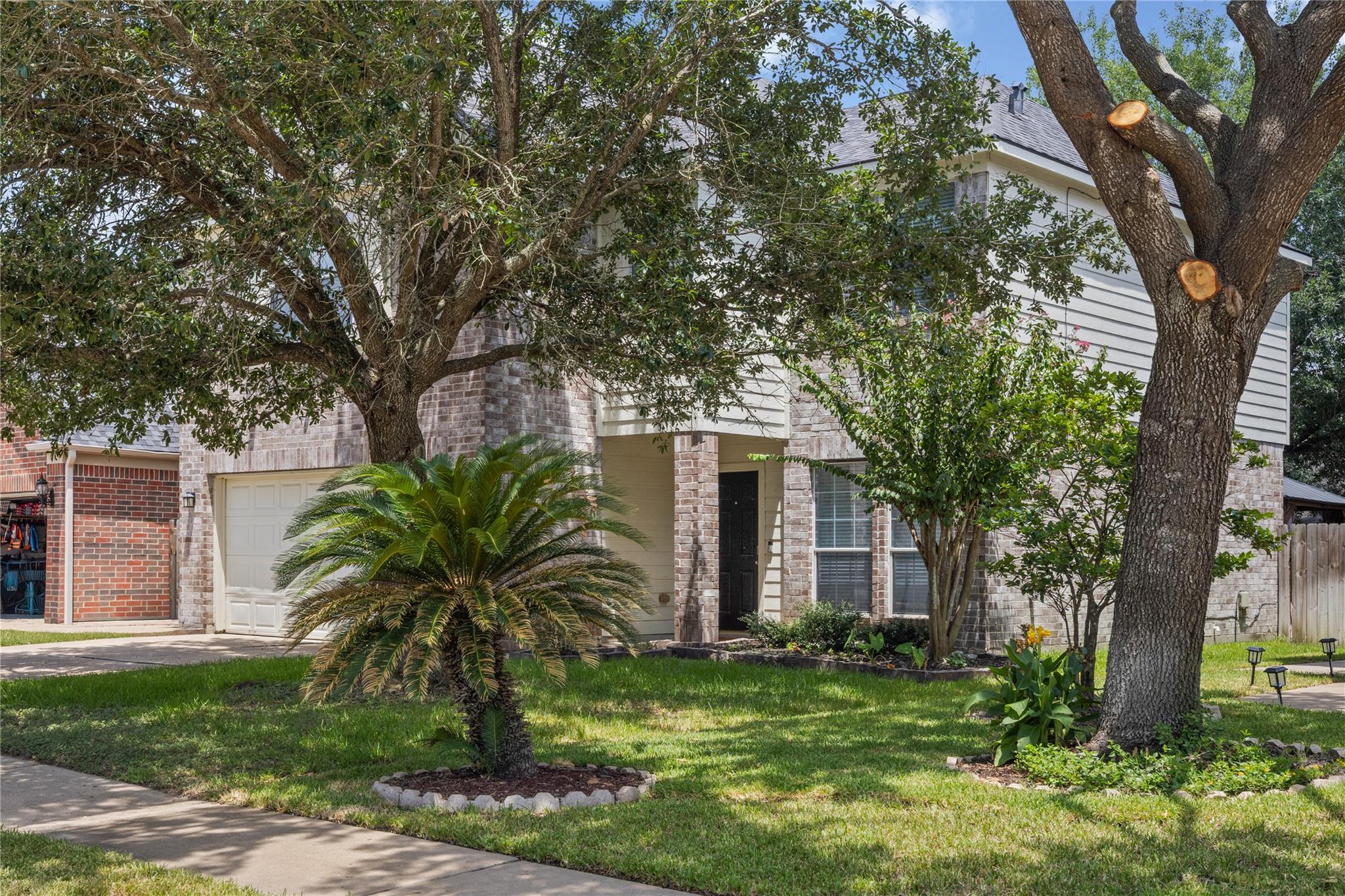 15518 Elm Leaf Place