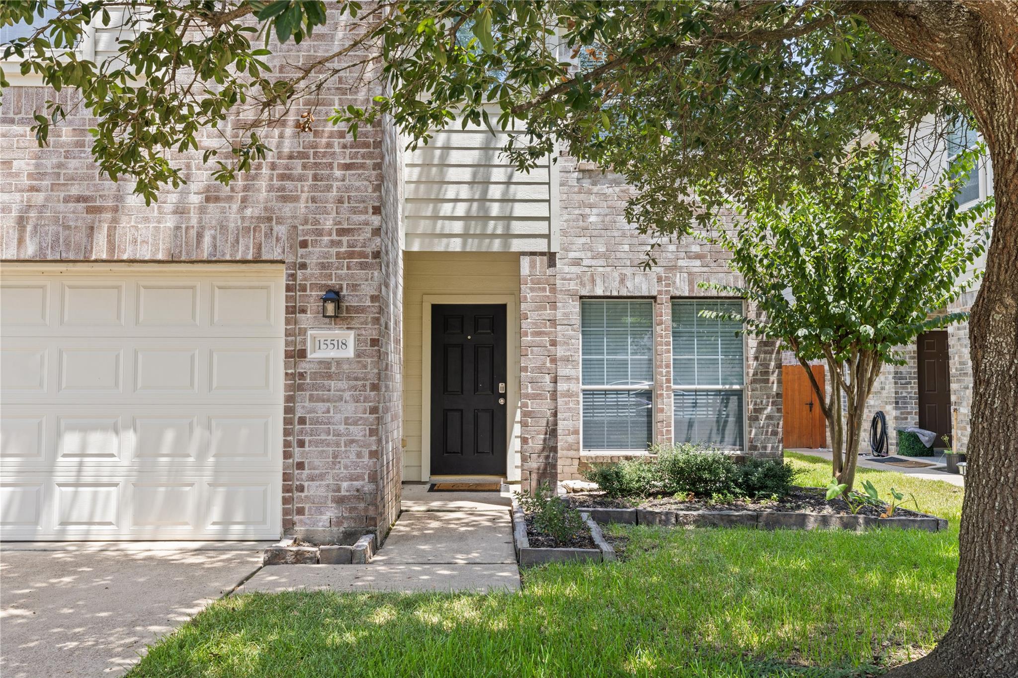 15518 Elm Leaf Place