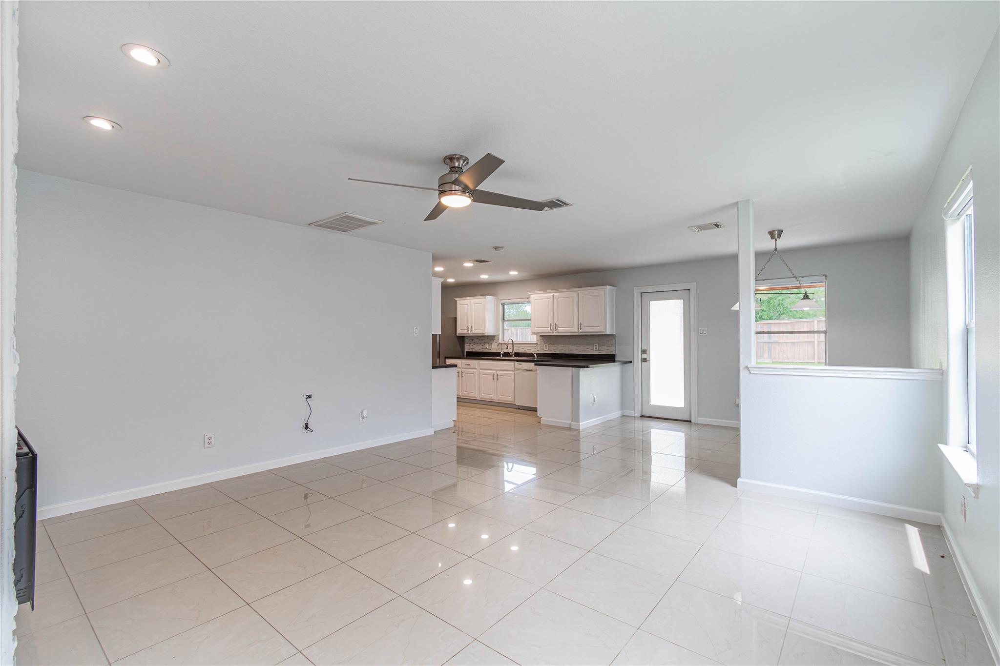 4331 Nueces River Loop