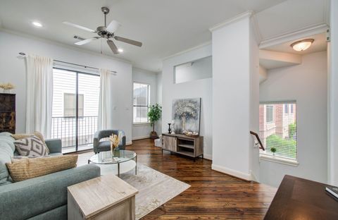 Photo of 202 Mcgowen Street #F, Houston, TX 77006 (MLS # 41594642)