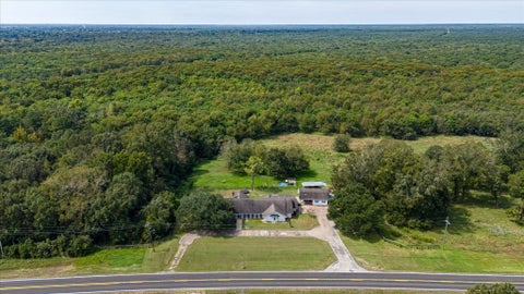 Homes For Sale - 301 Fm-1011 Rd<br/> Liberty, TX 77575