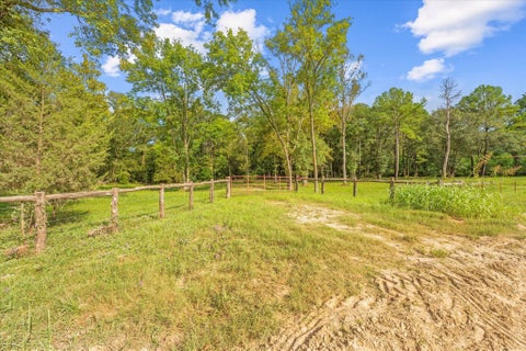 Photo of 43 Stewart Road, New Waverly, TX 77358 (MLS # 70174920)