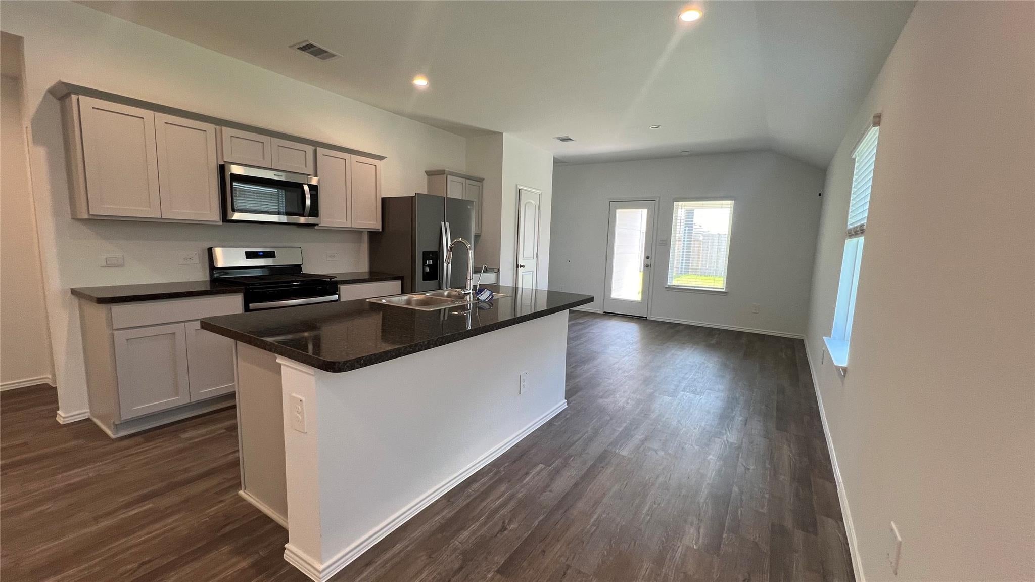 5434 Desert Glen Drive