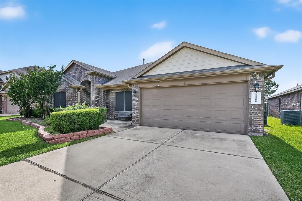 Photo of 9322 Limestone Ranch Ln Ln, Richmond, TX 77407 (MLS # 37341904)