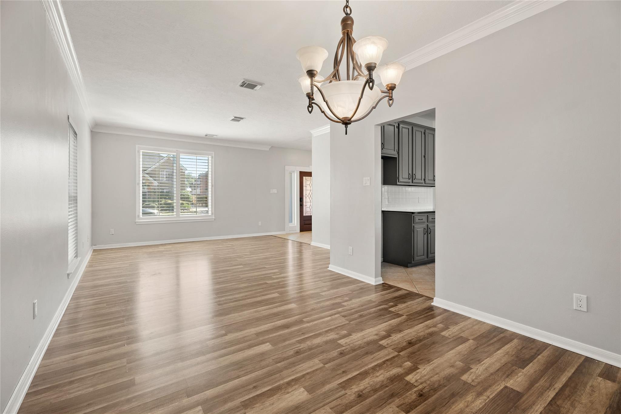 1209 Comanche Street