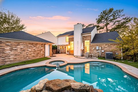 Photo of 7510 Blue Bonnet Run Court, Houston, TX 77095 (MLS # 44045764)