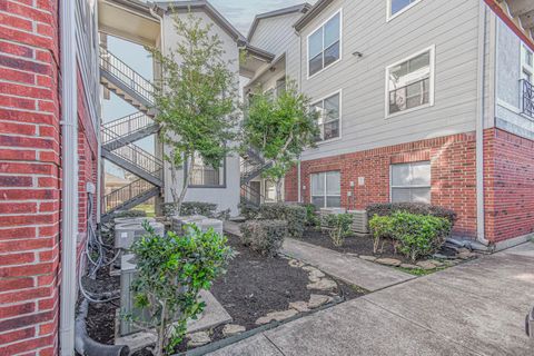 Photo of 6289 Wilcrest Drive #5203, Houston, TX 77072 (MLS # 58812384)