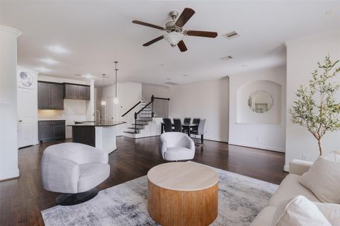 Photo of 411 Via Regatta Drive, Webster, TX 77598 (MLS # 51619361)