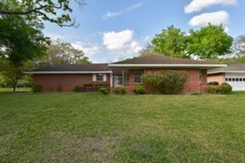 Photo of 5042 Grape Street, Houston, TX 77096 (MLS # 87366571)