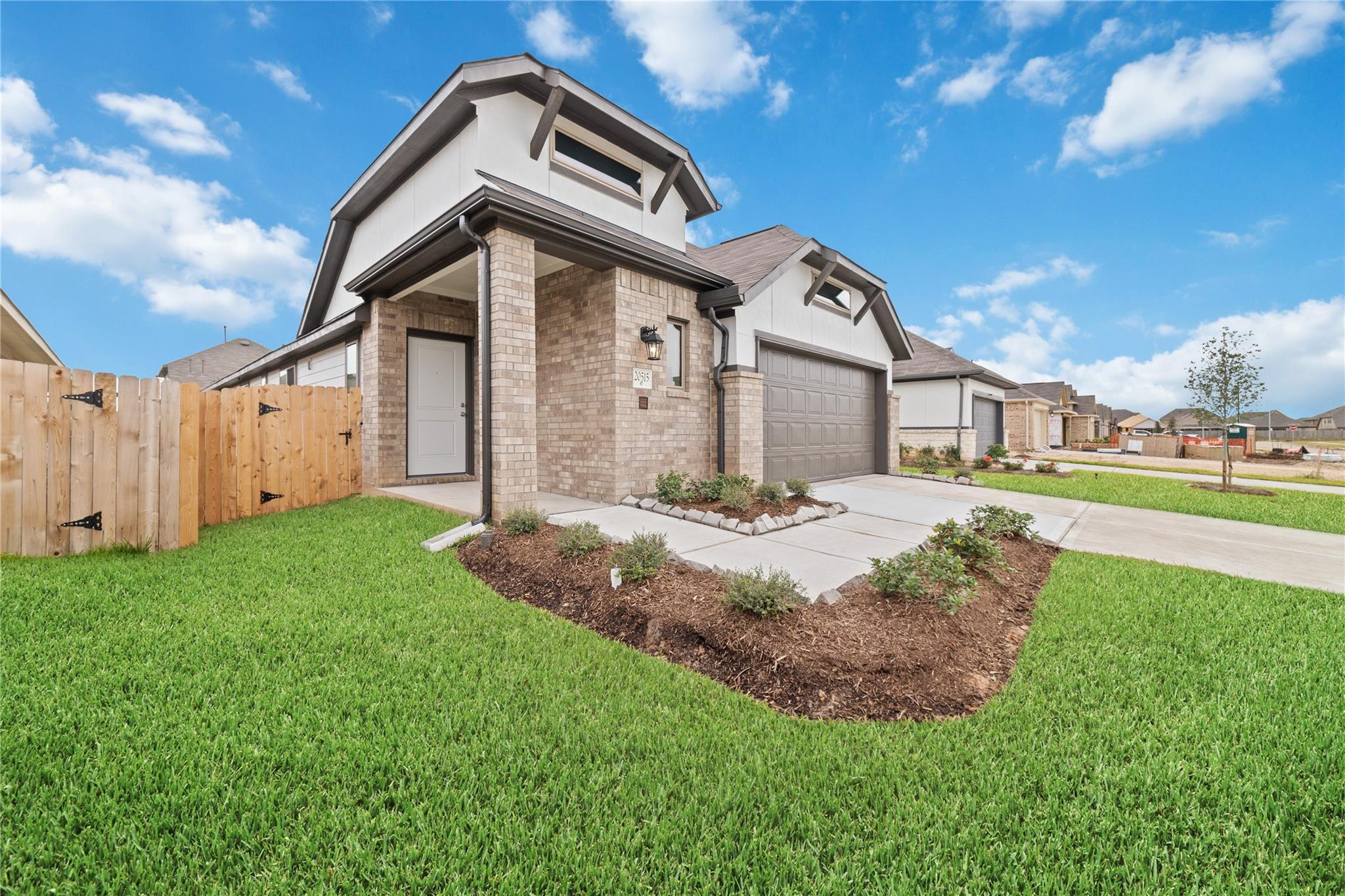 20515 Laila Manor