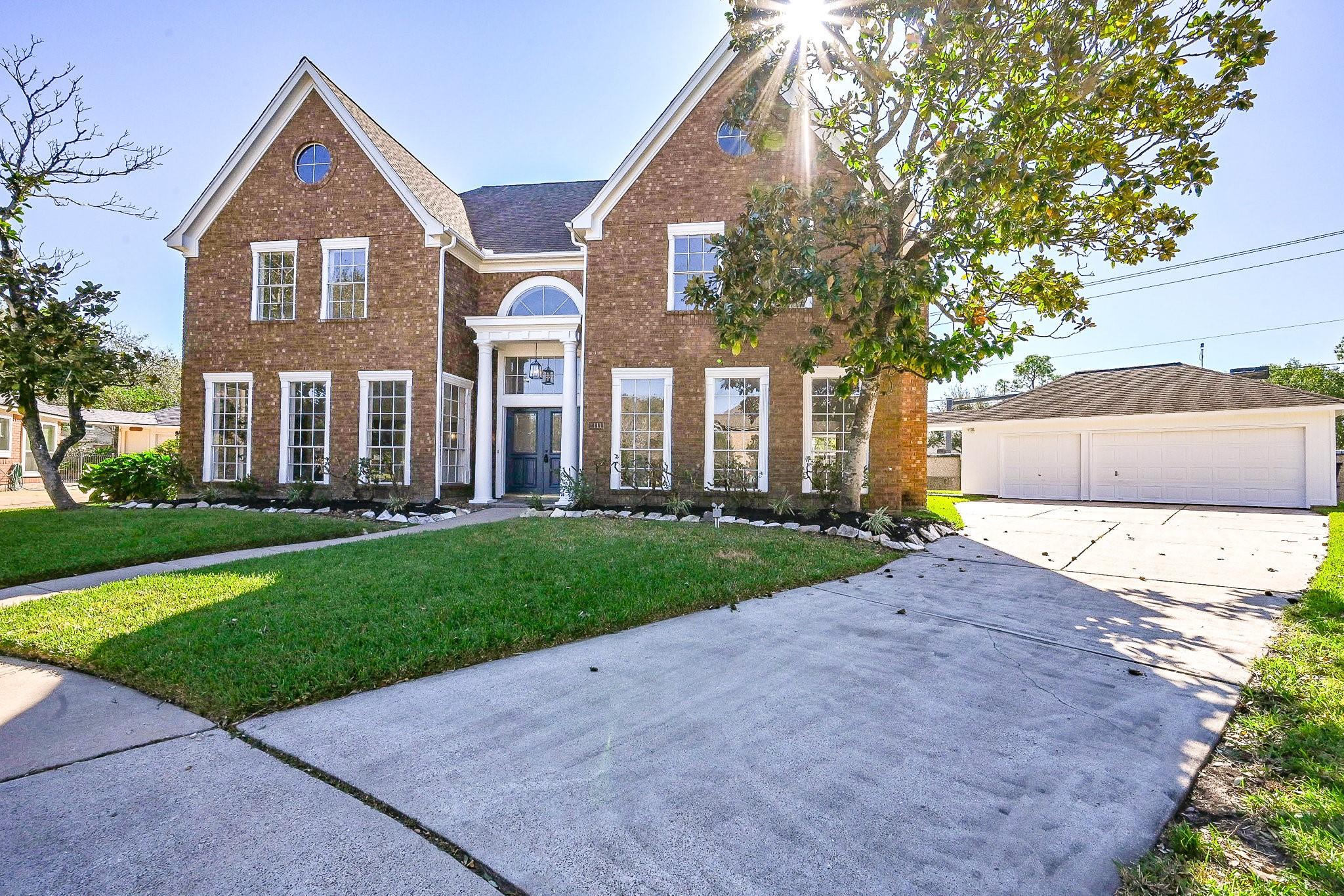 2111 Walnut Creek Drive