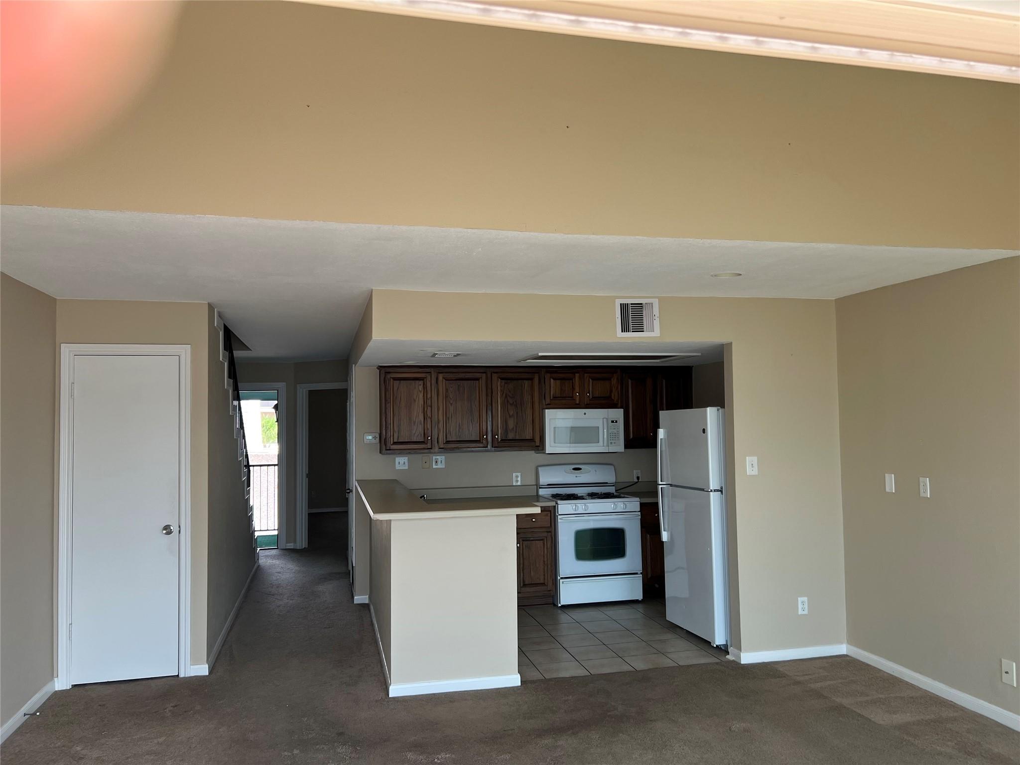 7041 Kingston Cove
