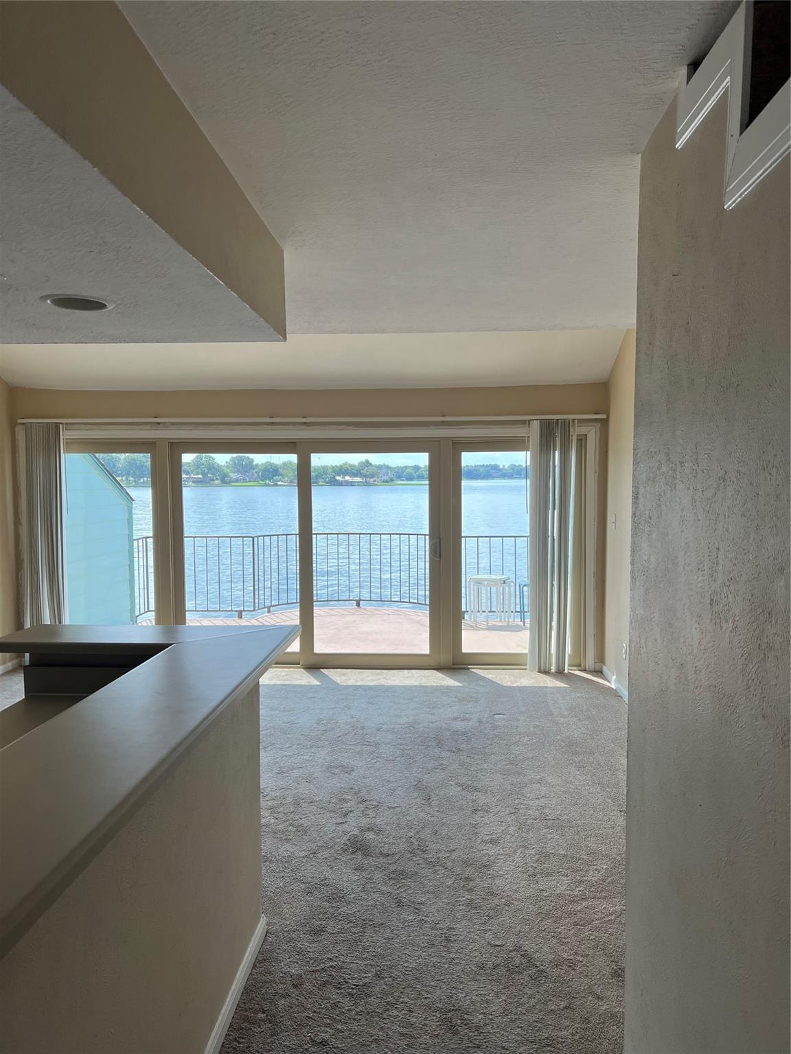 7041 Kingston Cove