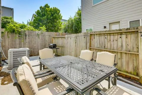 Photo of 3108 Baer Street, Houston, TX 77020 (MLS # 92423243)