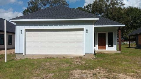 Photo of 551 White Oak Drive, Houston, TX 77336 (MLS # 26016773)