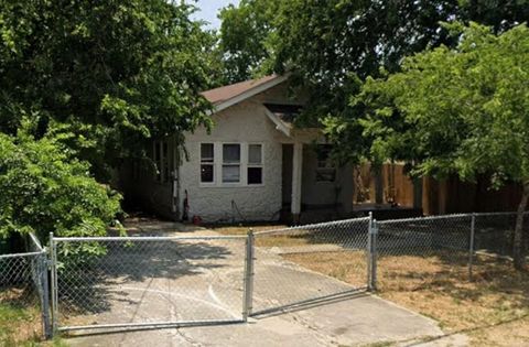Homes For Sale - 2334 Aransas Avenue<br/> San Antonio, TX 78220