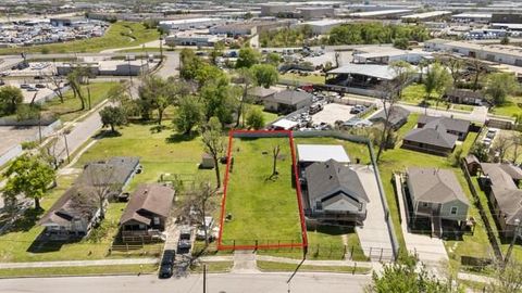 8612 Alsuma Street Houston TX 77029