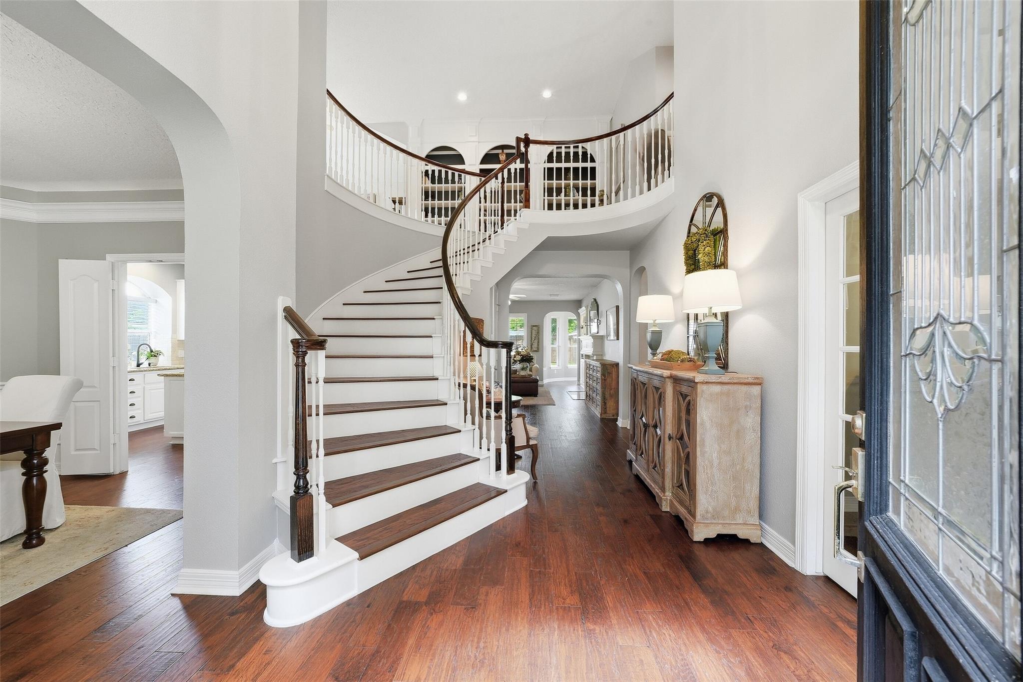 22514 Sierra Lake Court