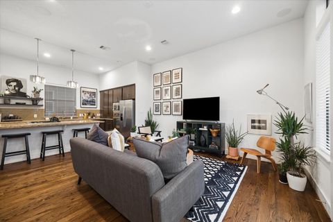 Tiny photo for 2110 Genesee Street, Houston, TX 77006 (MLS # 72253330)